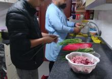 Hacemos que participen de algunas actividades, esta toco cocina Hacemos que participen de algunas actividades, esta toco cocina