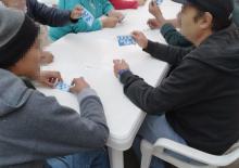 compartiendo un juego de Bingo compartiendo un juego de Bingo